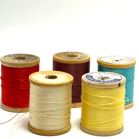 Vintage Thread On Wooden Spools Lot of 32 - Picture 7 of 12